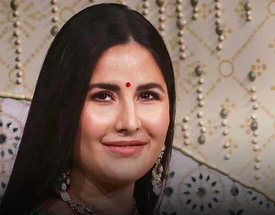 moms-defend-katrina-kaif-after-pregnancy-trolling