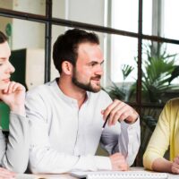 the-psychology-of-workplace-politics-how-office-favouritism-affects-employees