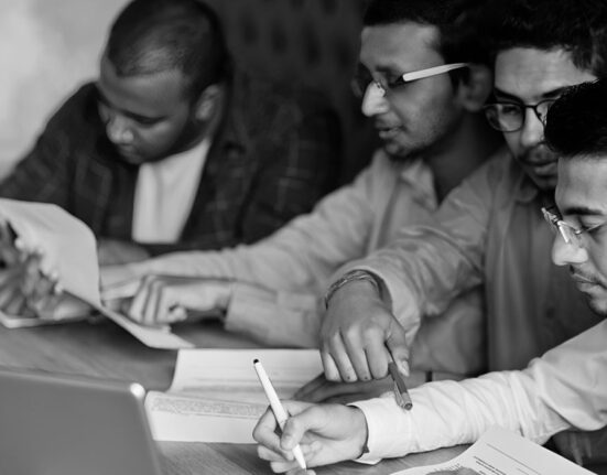 why-we-become-more-demure-at-work-the-psychology-of-workplace-behaviour