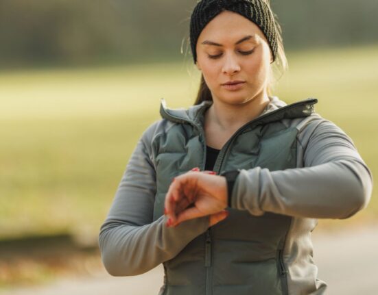 health-tracking-anxiety-when-your-wearable-does-more-harm