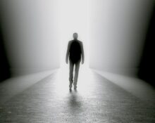 near-death-experiences-what-happens-to-consciousness-at-the-edge-of-death