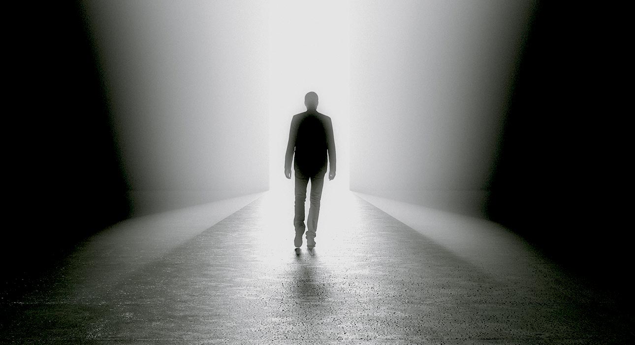 near-death-experiences-what-happens-to-consciousness-at-the-edge-of-death