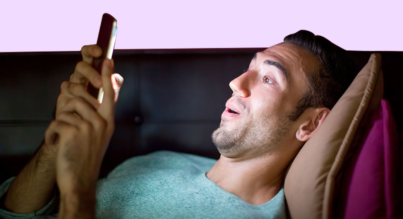 why-cant-we-stop-doomscrolling-the-psychology-of-waiting-for-what-goes-wrong